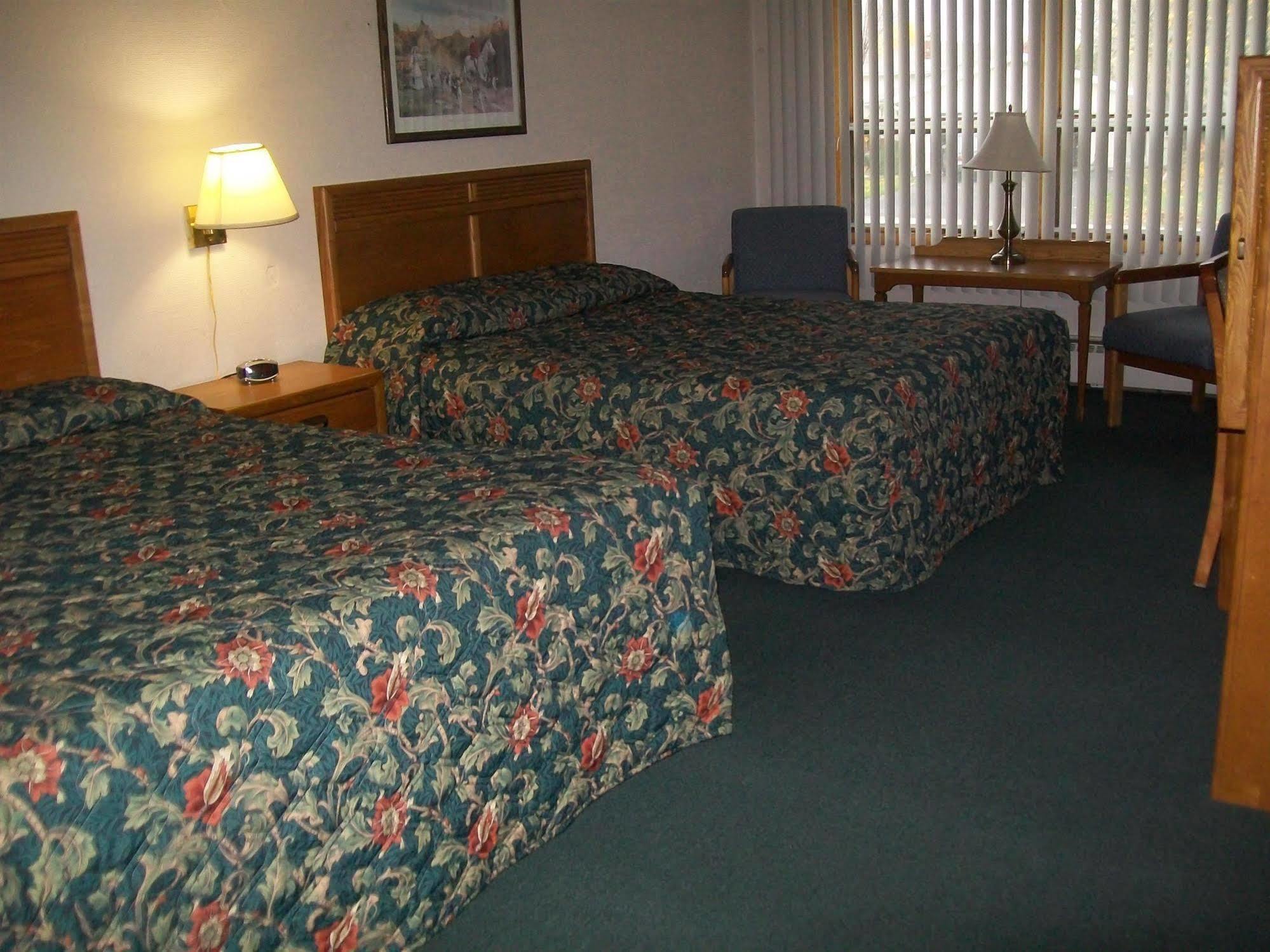Grand View Motel Beaver Dam Ngoại thất bức ảnh